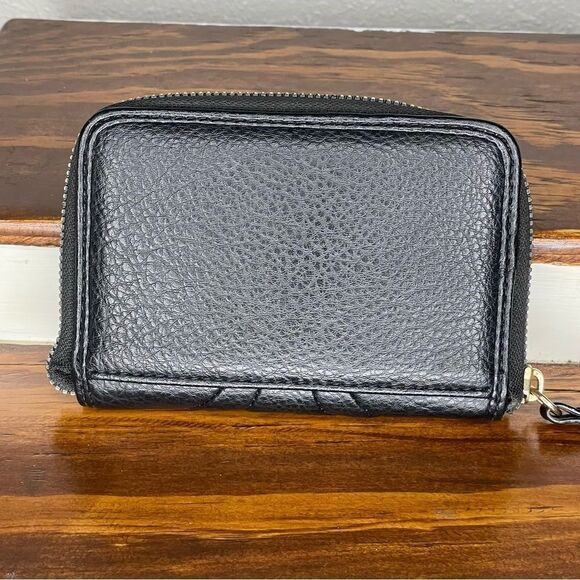 Juicy Couture Black Wallet With Card ID and Money Slots - Picture 3 of 13